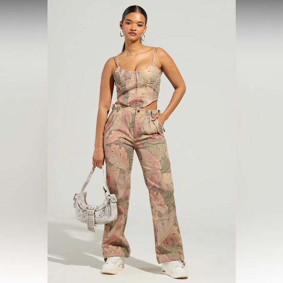 Printed Denim Pants - Picture 2 of 6